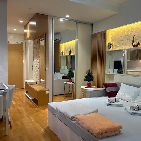 Lunalux Bw Apartament Belgrad