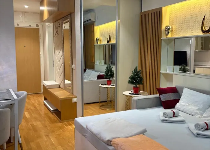 Lunalux Bw * Belgrade